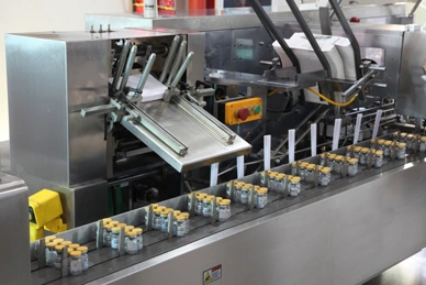 Marya Pharmaceutical Fully Automatic 10-50 Times/Min Alu-PVC Packing Vial Blister Packing Machine Manufacturers